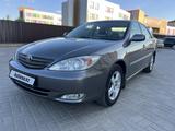 Toyota Camry 2002 года за 4 900 000 тг. в Актобе – фото 2