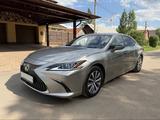 Lexus ES 250 2020 года за 17 500 000 тг. в Костанай – фото 2