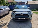 Toyota RAV4 2021 годаүшін17 300 000 тг. в Семей