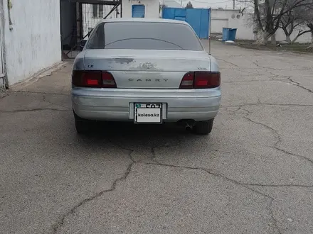 Toyota Camry 1995 года за 1 400 000 тг. в Алматы – фото 4