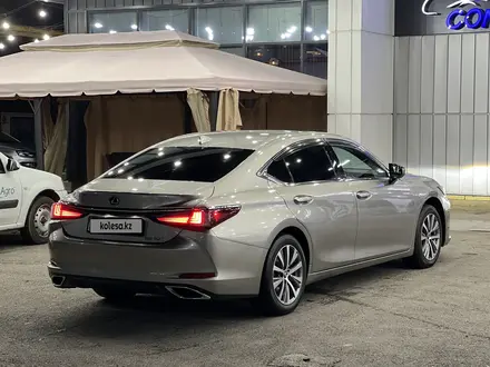 Lexus ES 350 2020 года за 17 500 000 тг. в Шымкент – фото 4