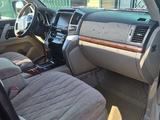 Toyota Land Cruiser 2013 года за 22 600 000 тг. в Актобе – фото 3
