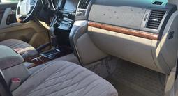 Toyota Land Cruiser 2013 года за 22 600 000 тг. в Актобе – фото 3