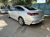 Hyundai Sonata 2017 года за 8 500 000 тг. в Алтай – фото 3