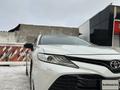 Toyota Camry 2019 года за 13 899 000 тг. в Караганда – фото 6