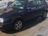 Volkswagen Golf 1994 годаүшін3 000 000 тг. в Астана – фото 2