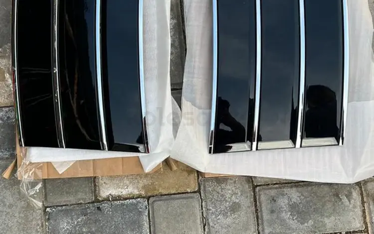 Накладки дверей (жабры) Range Rover Autobiography за 50 000 тг. в Алматы