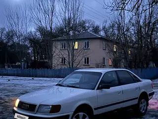 Audi 100