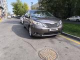 Toyota Sienna 2013 годаfor11 500 000 тг. в Алматы – фото 2