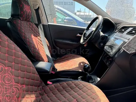 Volkswagen Polo 2017 года за 4 026 066 тг. в Атырау – фото 21