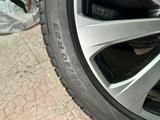 Новые диски 5 шт с летними шинами (Pirelli 285/40 R23) 5шт на Рэндж Ровер за 7 500 000 тг. в Алматы – фото 5