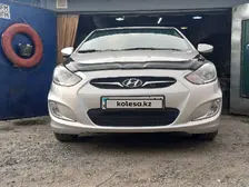 Hyundai Accent, 2013