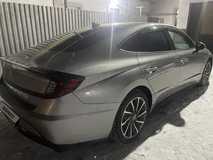 Hyundai Sonata 2021 года за 12 500 000 тг. в Уральск – фото 7