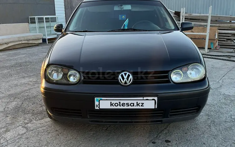 Volkswagen Golf 2000 года за 2 700 000 тг. в Жезказган