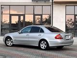 Mercedes-Benz E 320 2004 года за 6 600 000 тг. в Актау – фото 4