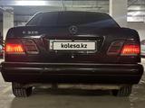 Mercedes-Benz E 320 1998 годаfor3 350 000 тг. в Астана – фото 4