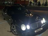 Mercedes-Benz E 320 1998 годаfor3 350 000 тг. в Астана