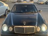 Mercedes-Benz E 320 1998 годаfor3 350 000 тг. в Астана – фото 2