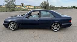 Mercedes-Benz E 320 2001 года за 5 300 000 тг. в Алматы – фото 3