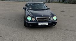 Mercedes-Benz E 320 2001 года за 5 300 000 тг. в Алматы – фото 2