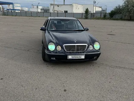 Mercedes-Benz E 320 2001 года за 5 300 000 тг. в Алматы – фото 2