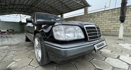 Mercedes-Benz E 220 1993 года за 2 800 000 тг. в Алматы – фото 2