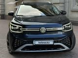 Volkswagen ID.6 2023 года за 17 000 000 тг. в Алматы