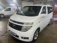 Nissan Elgrand 2004 года за 5 000 000 тг. в Астана