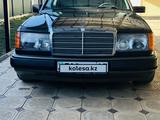 Mercedes-Benz E 300 1989 года за 2 200 000 тг. в Алматы – фото 2