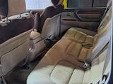 Lexus LX 470 1999 годаүшін2 345 800 тг. в Караганда – фото 4