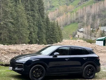 Porsche Cayenne 2019 года за 42 500 000 тг. в Алматы – фото 2