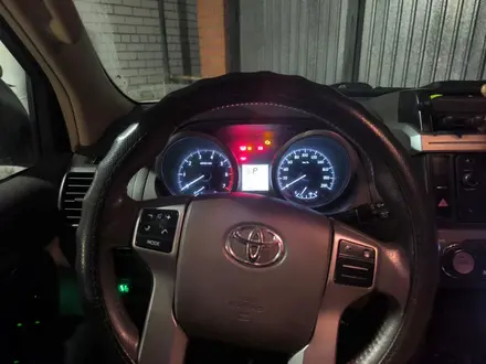 Toyota Land Cruiser Prado 2017 года за 14 500 000 тг. в Актобе – фото 4