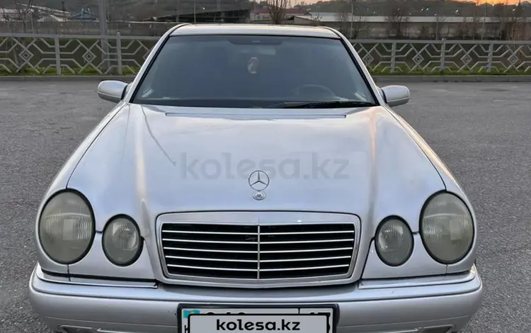 Mercedes-Benz E 320 1997 года за 3 000 000 тг. в Шымкент