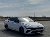 Hyundai Elantra 2024 года за 8 600 000 тг. в Степногорск – фото 2