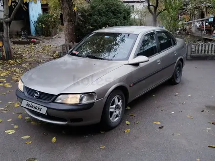 Opel Vectra 1997 года за 1 100 000 тг. в Алматы – фото 3