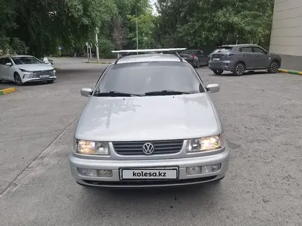 Volkswagen Passat 1995 года за 3 000 000 тг. в Шымкент – фото 4