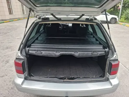 Volkswagen Passat 1995 года за 3 000 000 тг. в Шымкент – фото 8