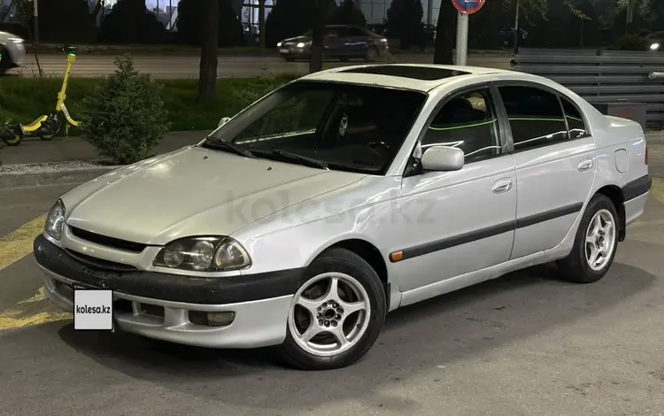 Toyota Avensis 1998 годаүшін1 350 000 тг. в Алматы