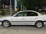 Toyota Avensis 1998 года за 1 350 000 тг. в Алматы – фото 2