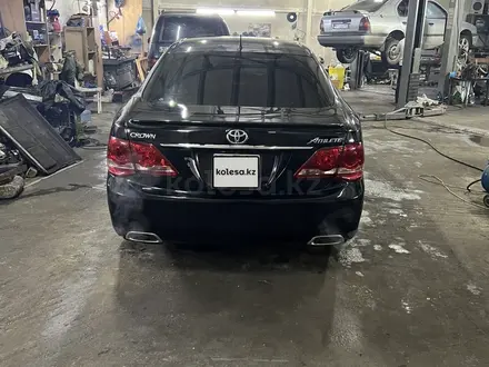 Toyota Crown 2010 года за 3 300 000 тг. в Кокшетау