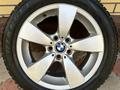 Диски на бмв 138 стиль r17 на зимней резине за 210 000 тг. в Алматы