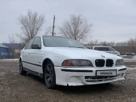 BMW 523 1996 года за 1 700 000 тг. в Астана – фото 2