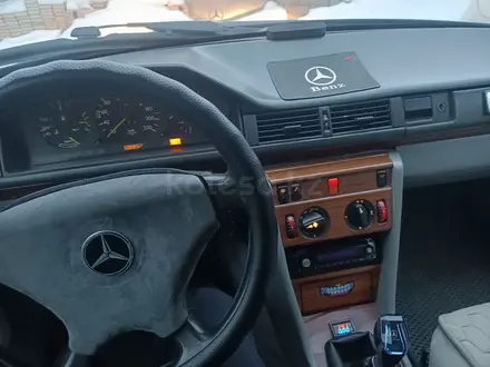 Mercedes-Benz E 230 1992 года за 1 250 000 тг. в Караганда – фото 5