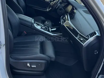 BMW X7 2021 года за 43 500 000 тг. в Алматы – фото 7