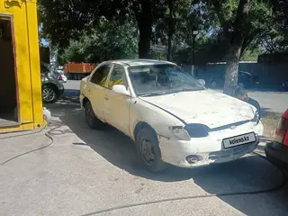 Hyundai Accent, 1998
