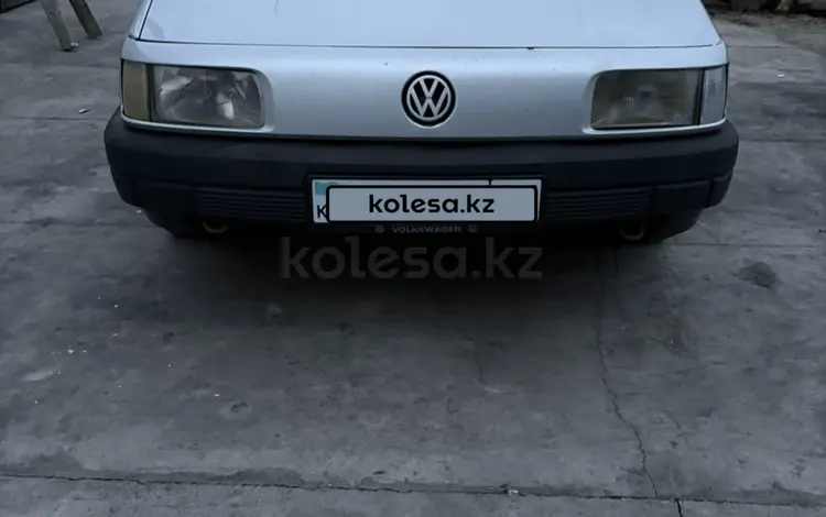 Volkswagen Passat 1988 года за 600 000 тг. в Алматы