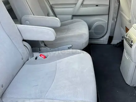 Toyota Highlander 2012 года за 7 000 000 тг. в Атырау – фото 18