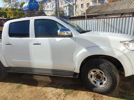 Toyota Hilux 2013 года за 9 000 000 тг. в Уральск