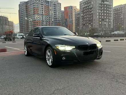 BMW 330 2018 года за 14 800 000 тг. в Алматы – фото 7