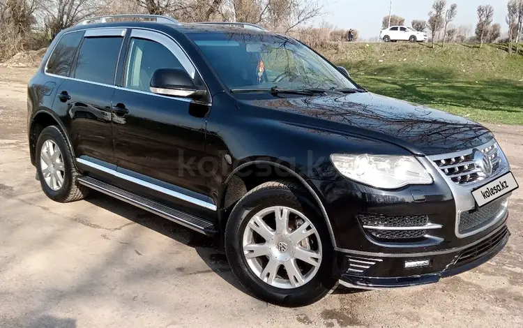 Volkswagen Touareg 2008 годаүшін8 000 000 тг. в Алматы